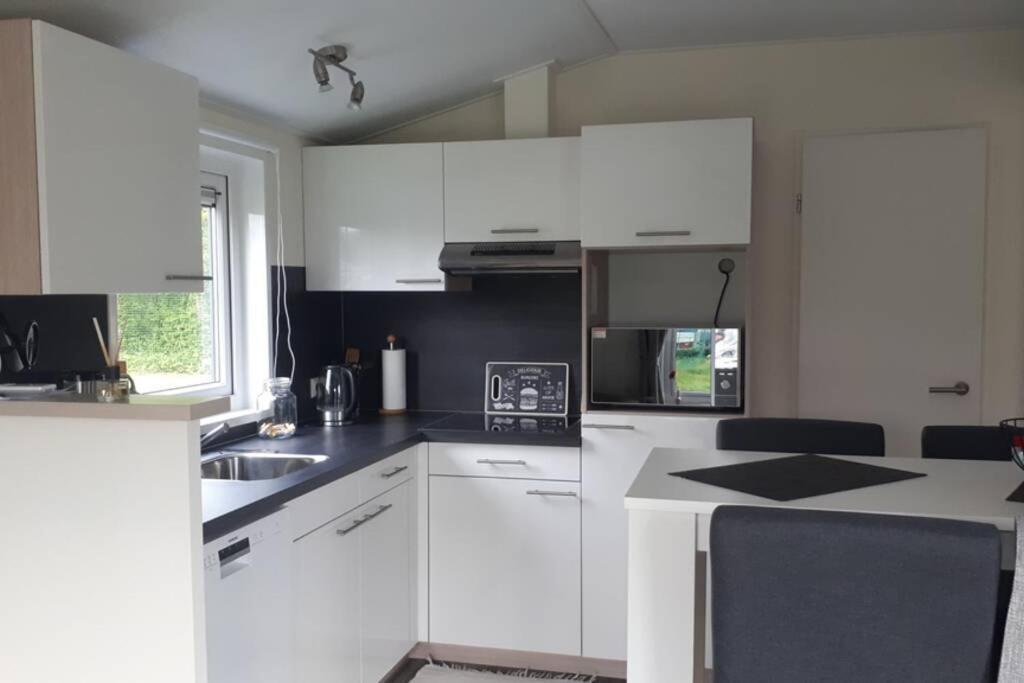 Ferienhaus Chalet Marc Am Moselbogen Villa Koblenz  Bagian luar foto